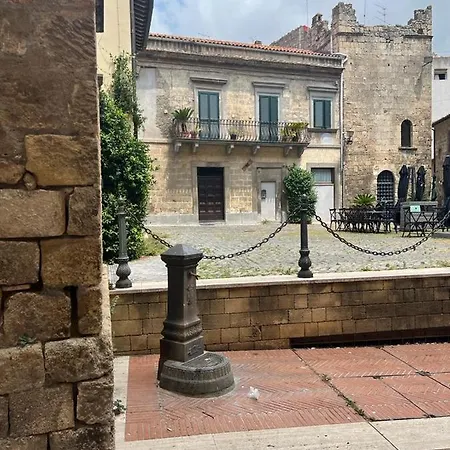 All'ombra Del Museo